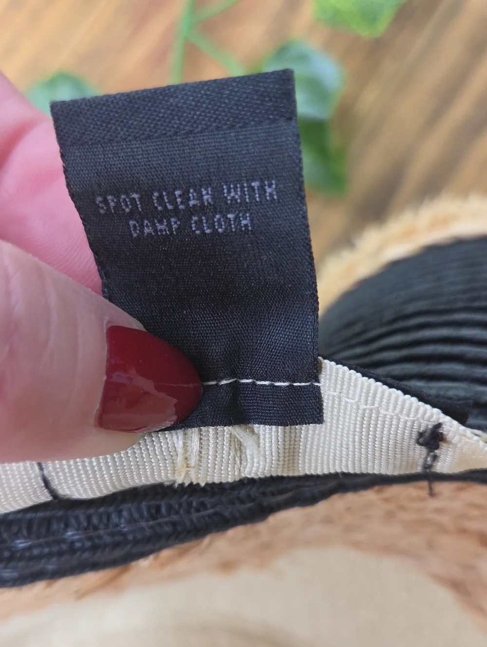 Steve Madden. Two-Tone Straw Sun Hat - Black and Natural